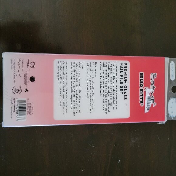 The Creme Shop x Hello Kitty Premium Glass Nail Files & Perfection Nail File SET - Picture 6 of 6